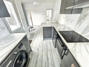 Photo 19- click for photo gallery